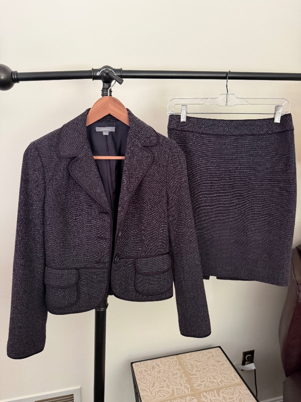 Ann Taylor 2-Piece Tweed Skirt Suit Set